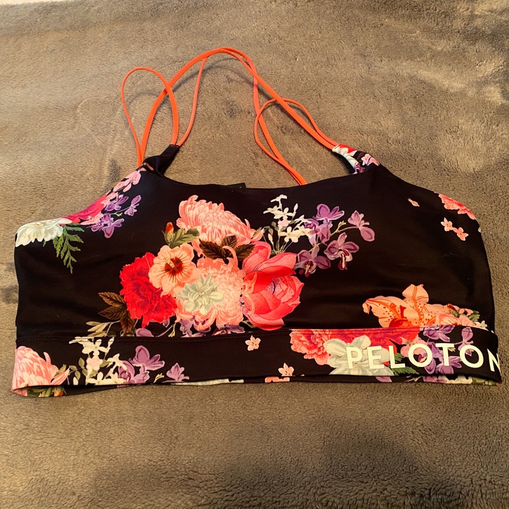 PELOTON NWT BRA XL